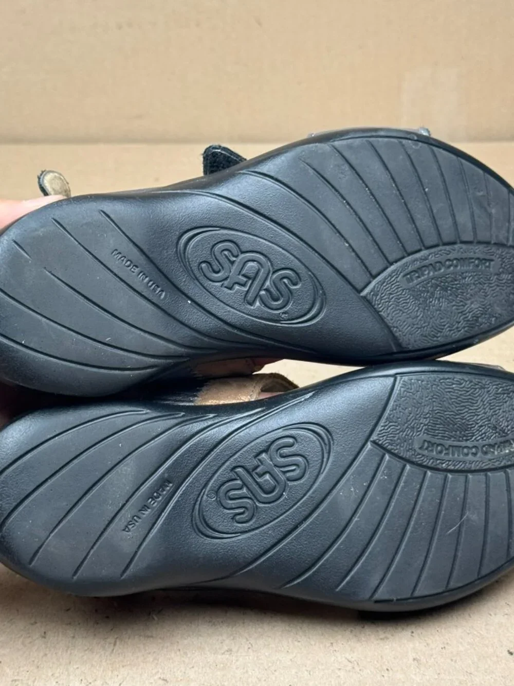 SAS Women's Metallic Gray Leather Comfort Sandals Size US 6 W